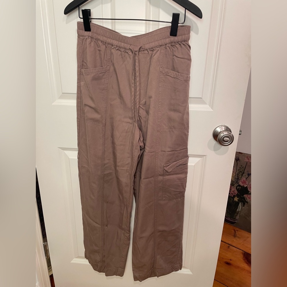 Madewell Tan Cargo Wide Leg Size Medium